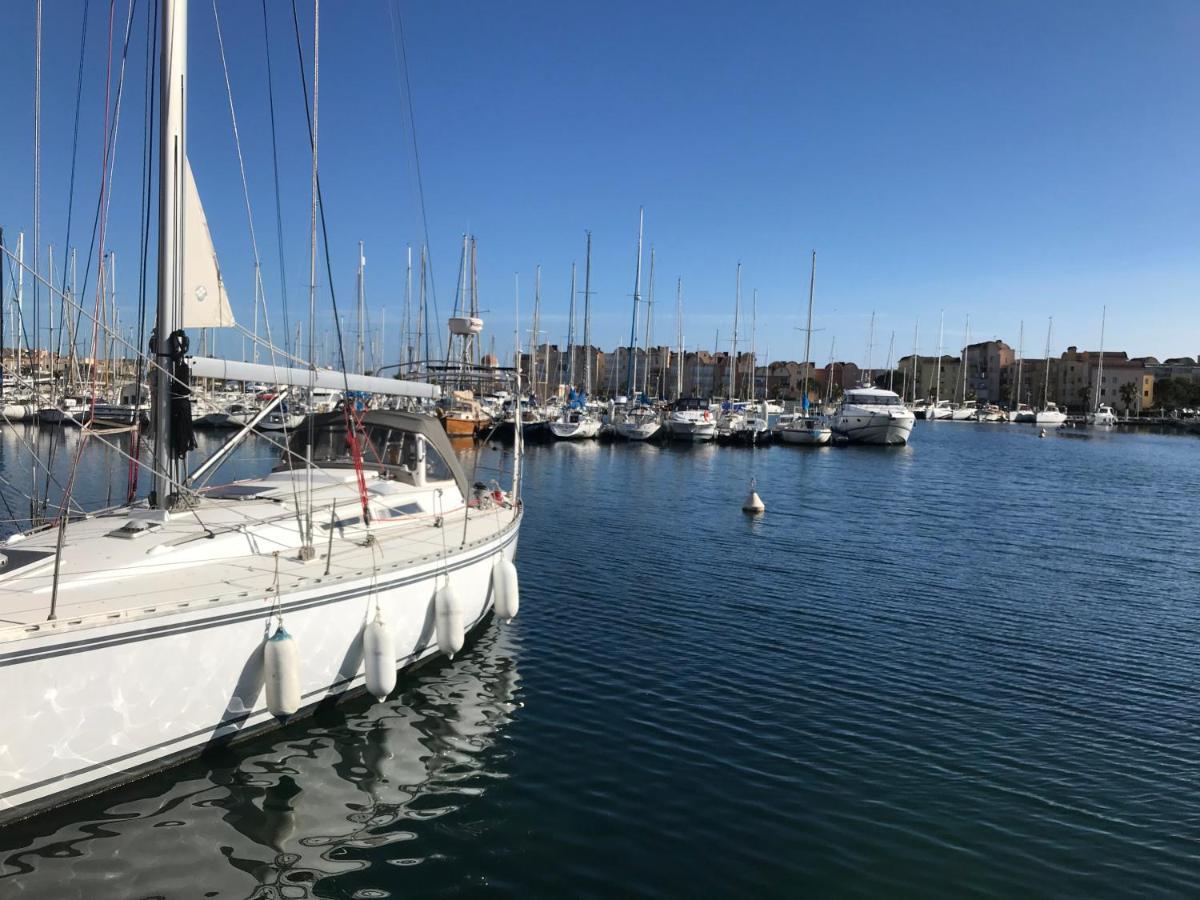 Saint-Pierre-la-Mer - Narbonne Plage Location T3 Climatisée Exterior foto